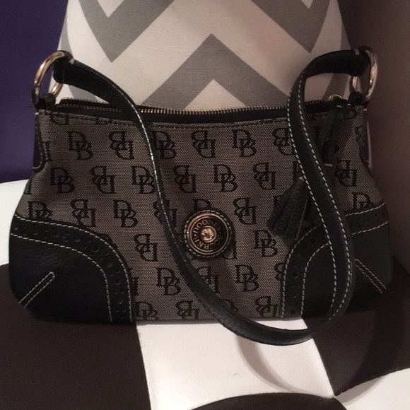 Dooney & Bourke Handbags - Dooney and Bourke shoulder bag